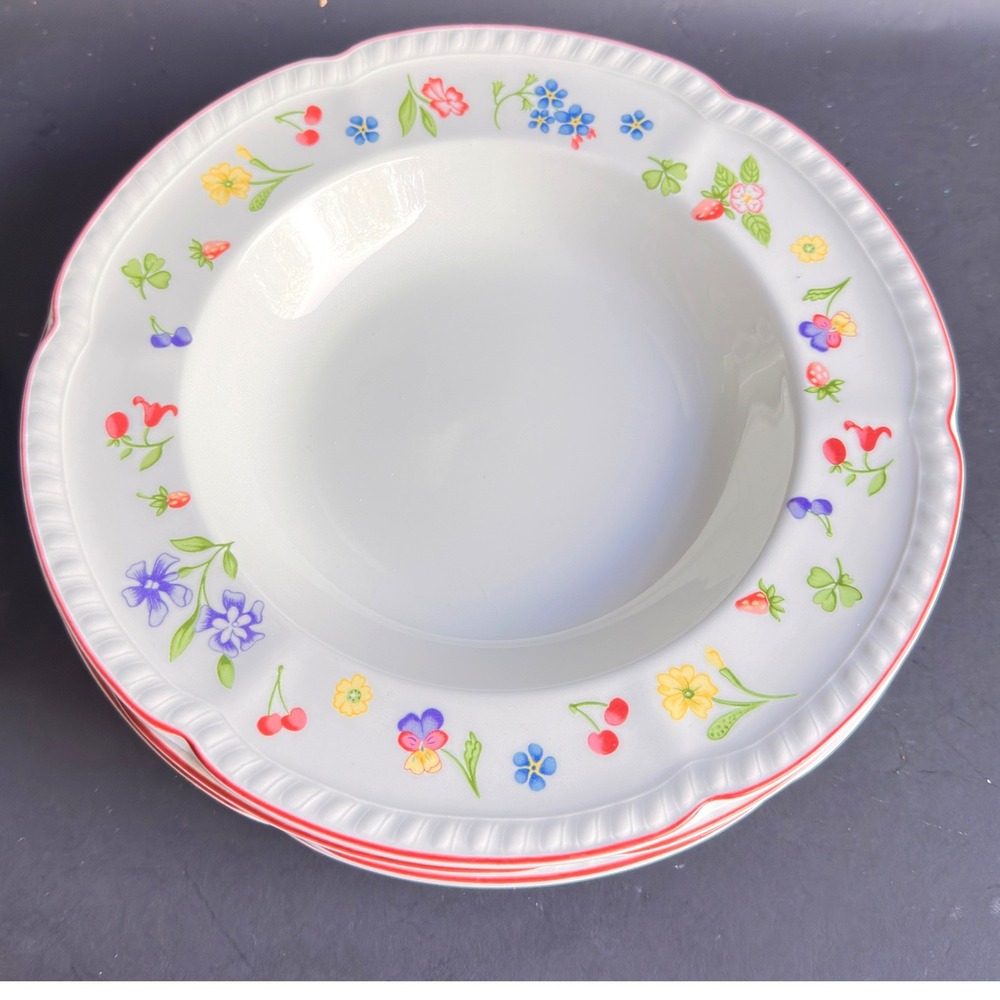 Johnson Brothers Summer Chintz Rim Soup Bowls Set of 4 England Cottagecore 8.5"